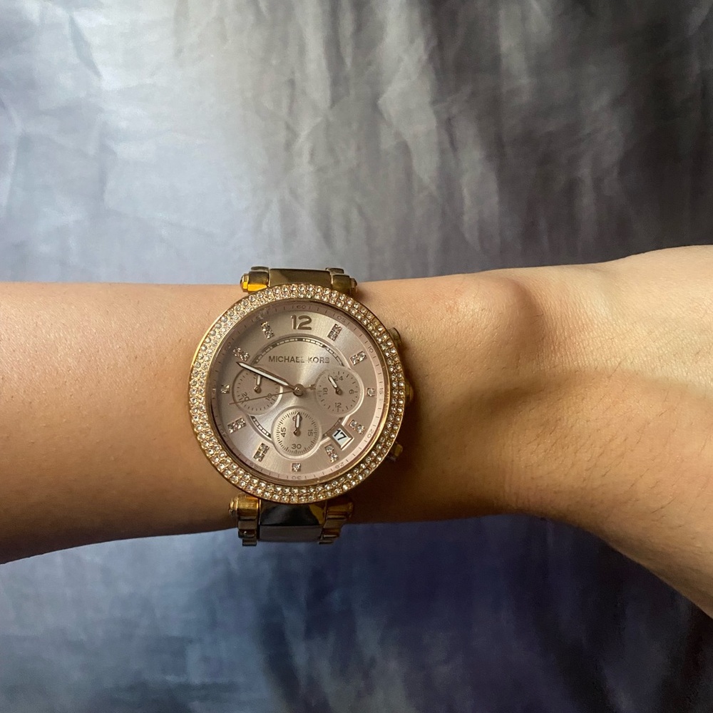 Michael Kors Watch - Picture 2 of 5